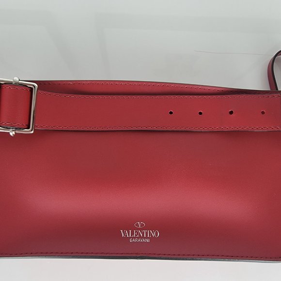 Valantino Garavani VLTN Smooth Leather Belt Bag with Rockstud Detail - Picture 2 of 10